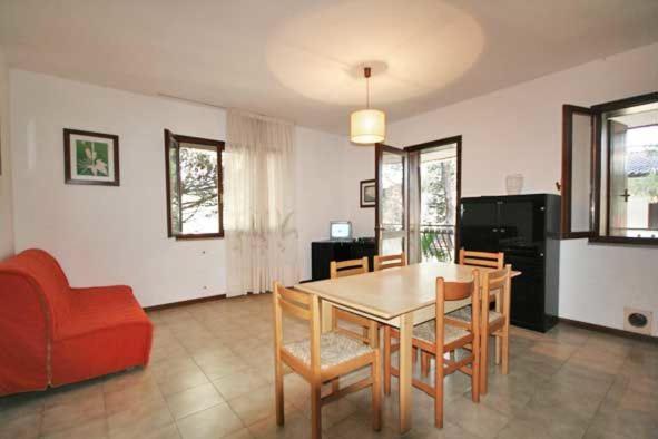Villa Flamicia 1P Lignano Sabbiadoro Exteriör bild